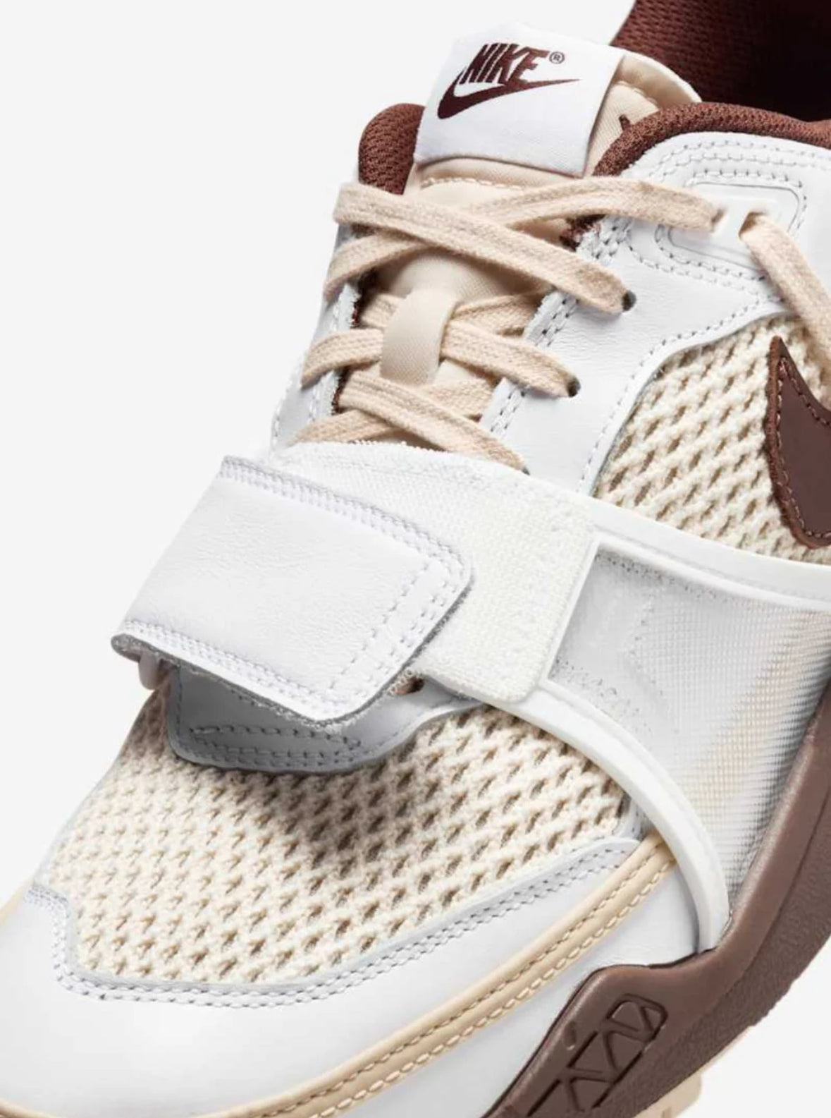 NIKE ZOOM FIELD JAXX TRAVIS SCOTT LIGHT CHOCOLATE