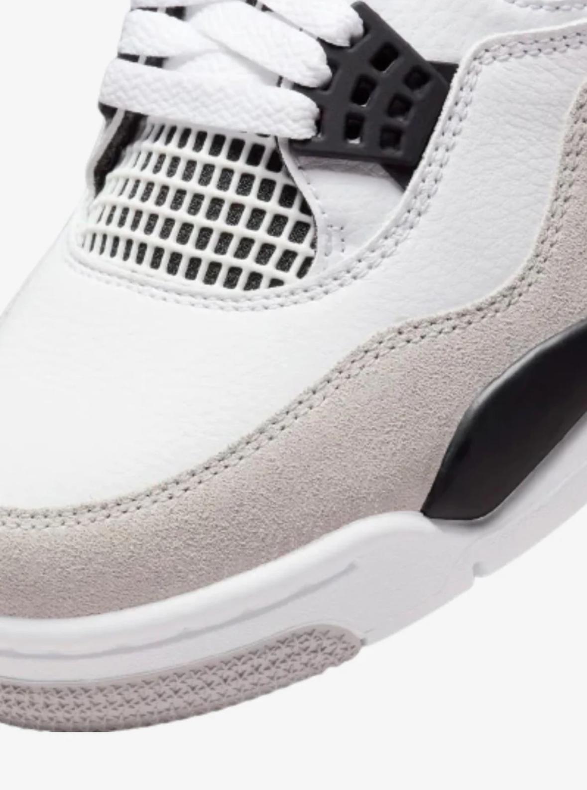 AIR JORDAN 4 MILITARY BLACK
