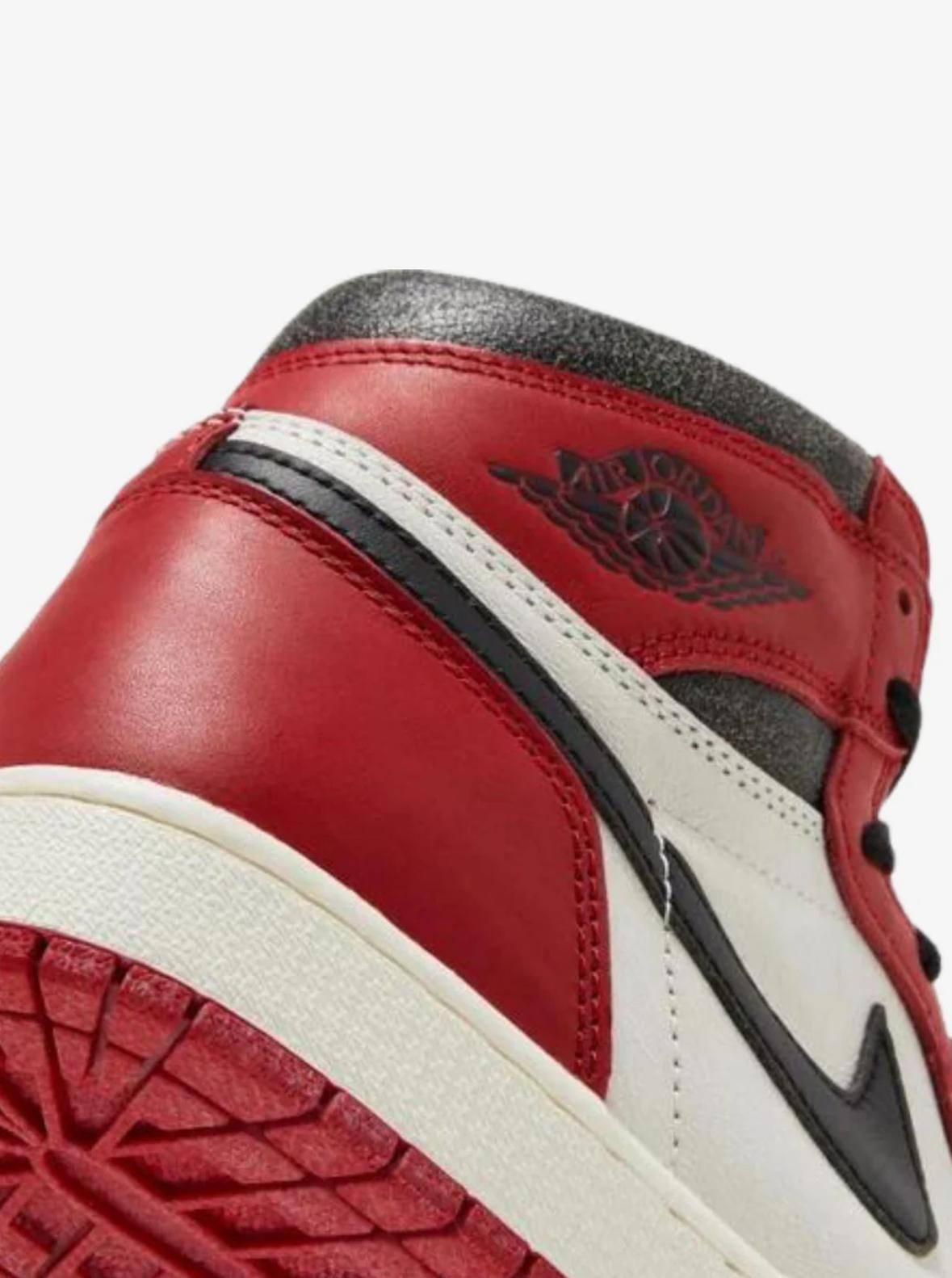 AIR JORDAN 1 RETRO HIGH OG CHICAGO LOST AND FOUND
