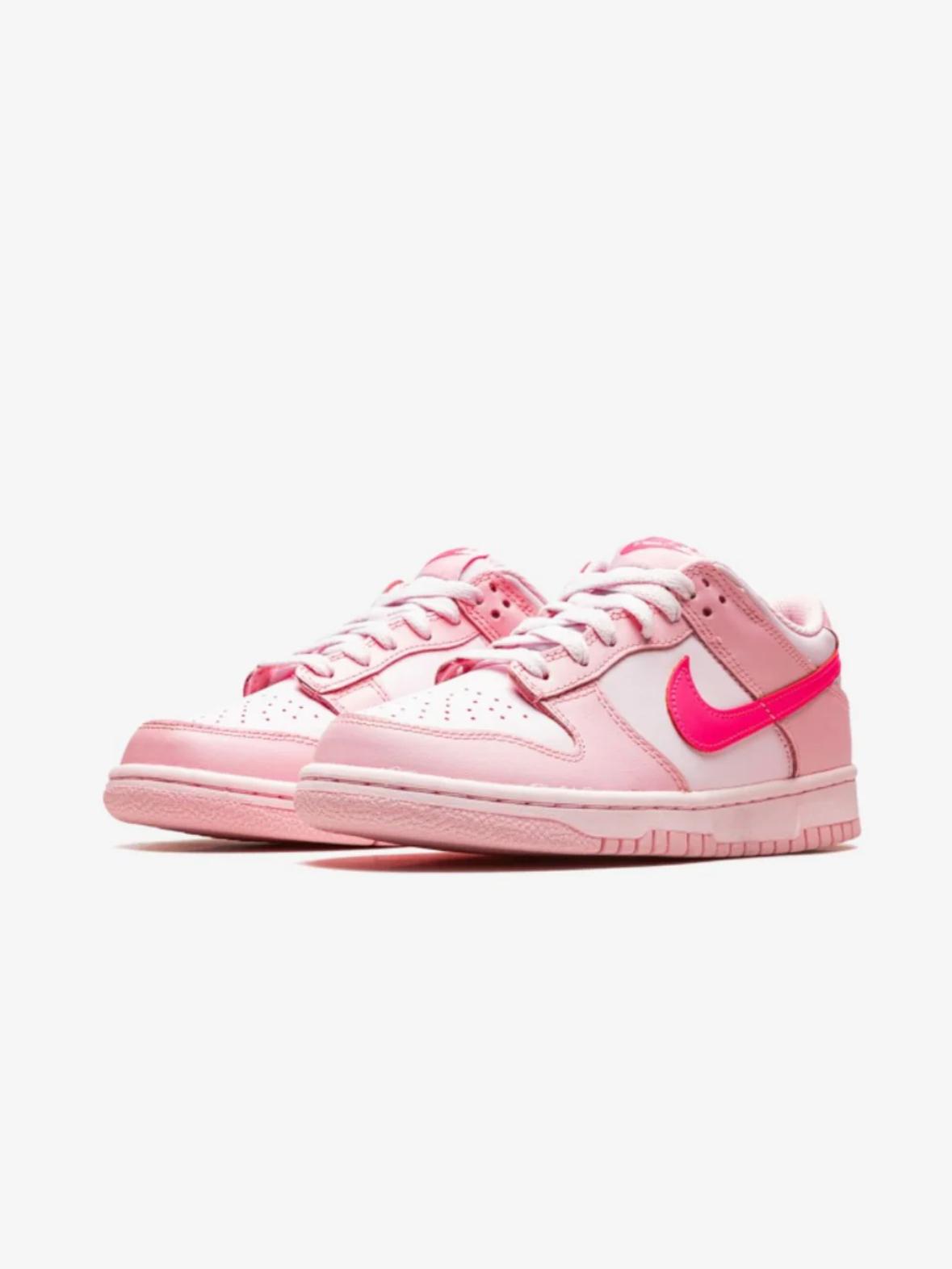 NIKE DUNK LOW TRIPLE PINK