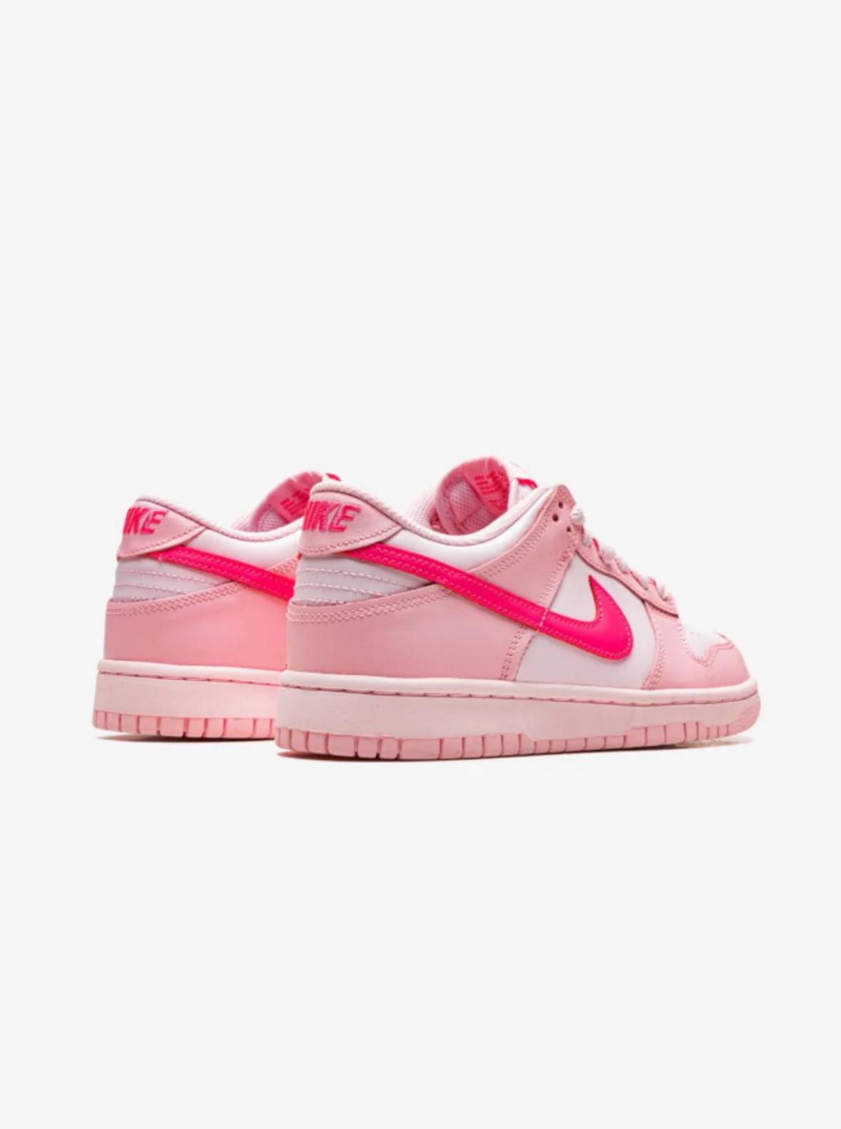 NIKE DUNK LOW TRIPLE PINK