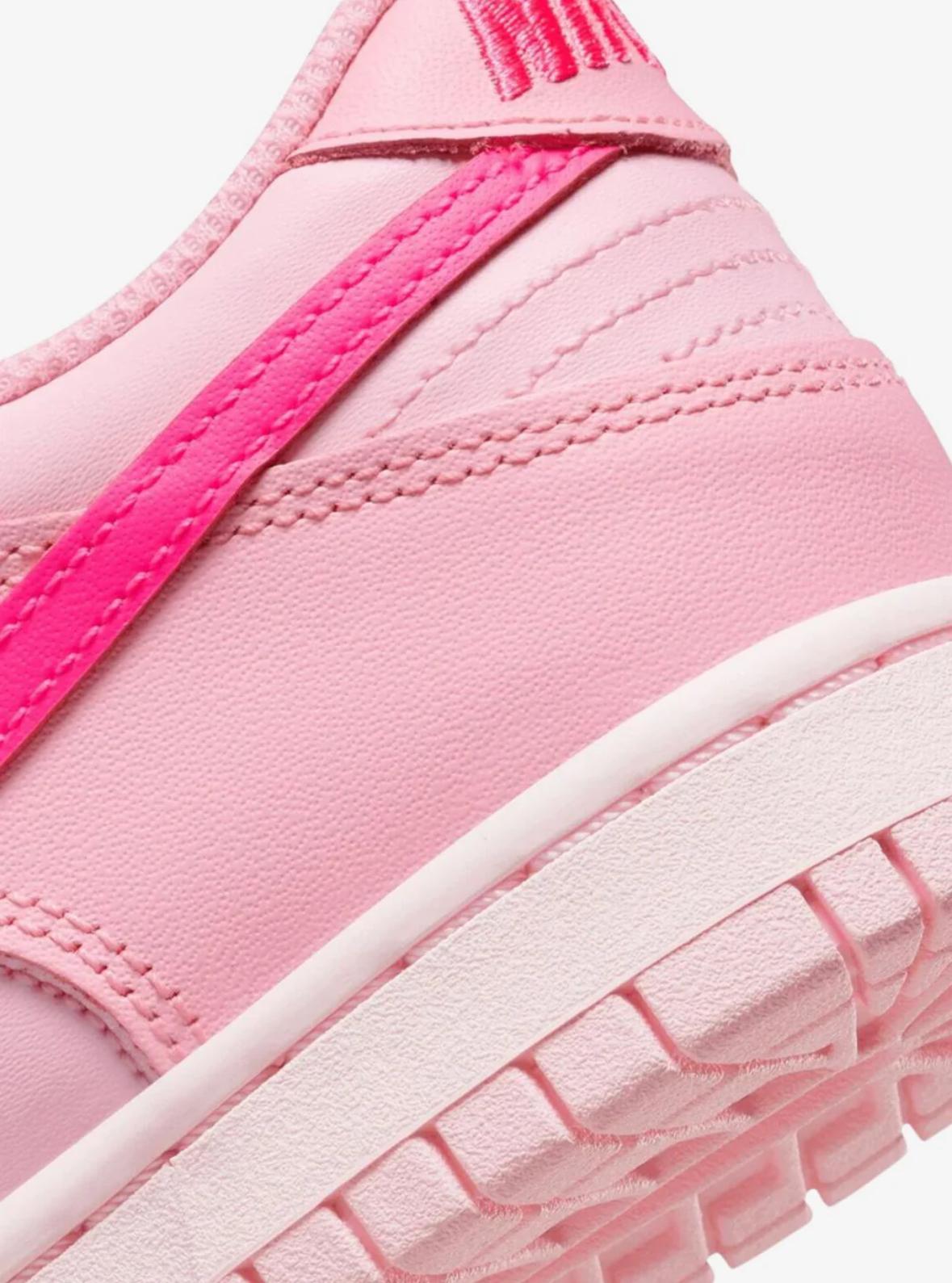 NIKE DUNK LOW TRIPLE PINK