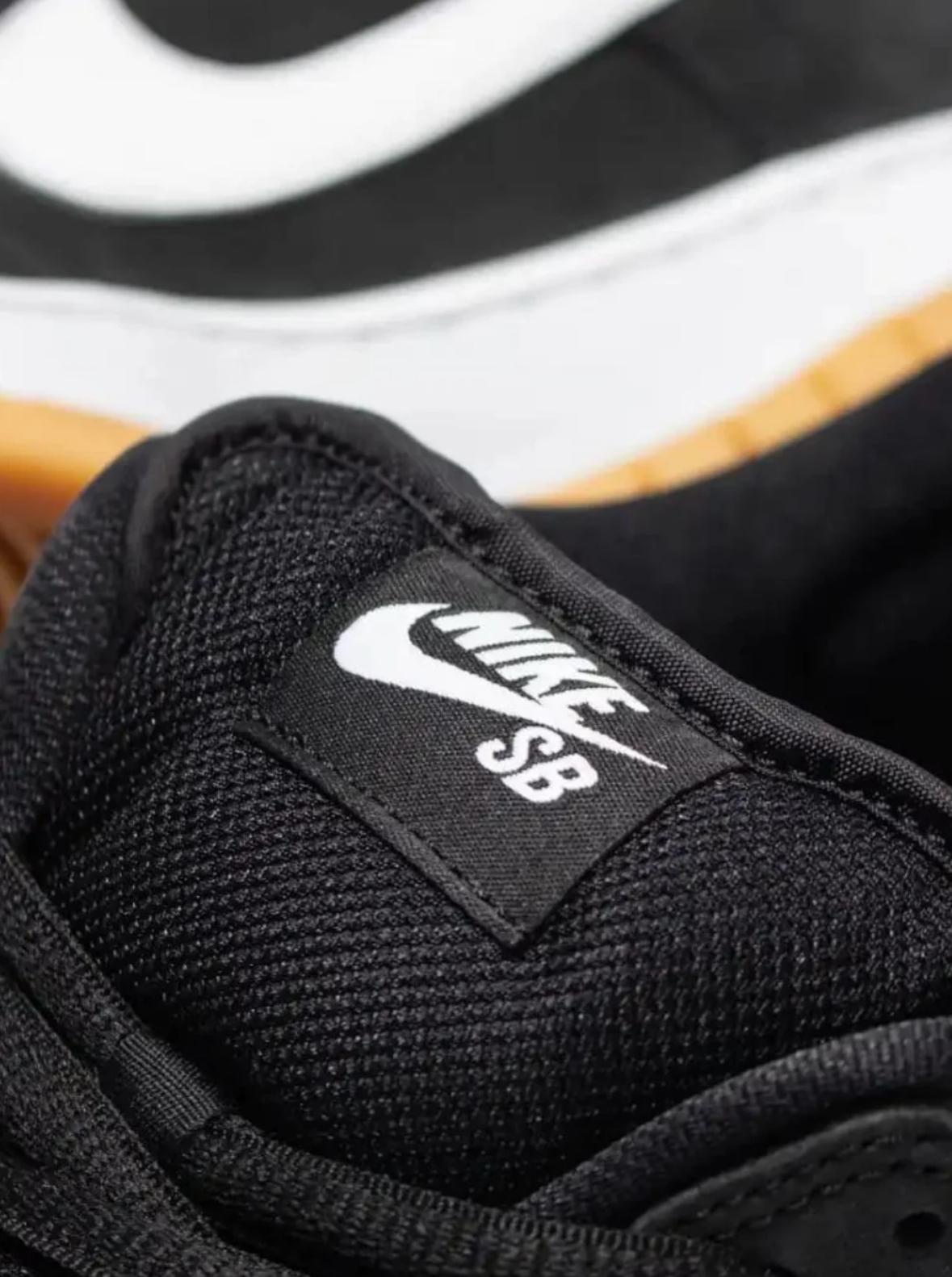 NIKE SB DUNK LOW PRO BLACK GUM