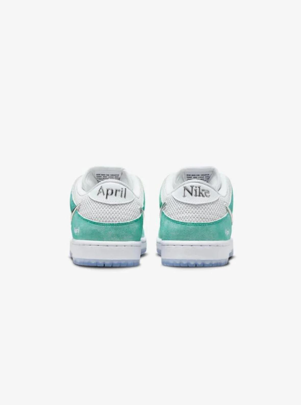 NIKE SB DUNK LOW APRIL SKATEBOARDS