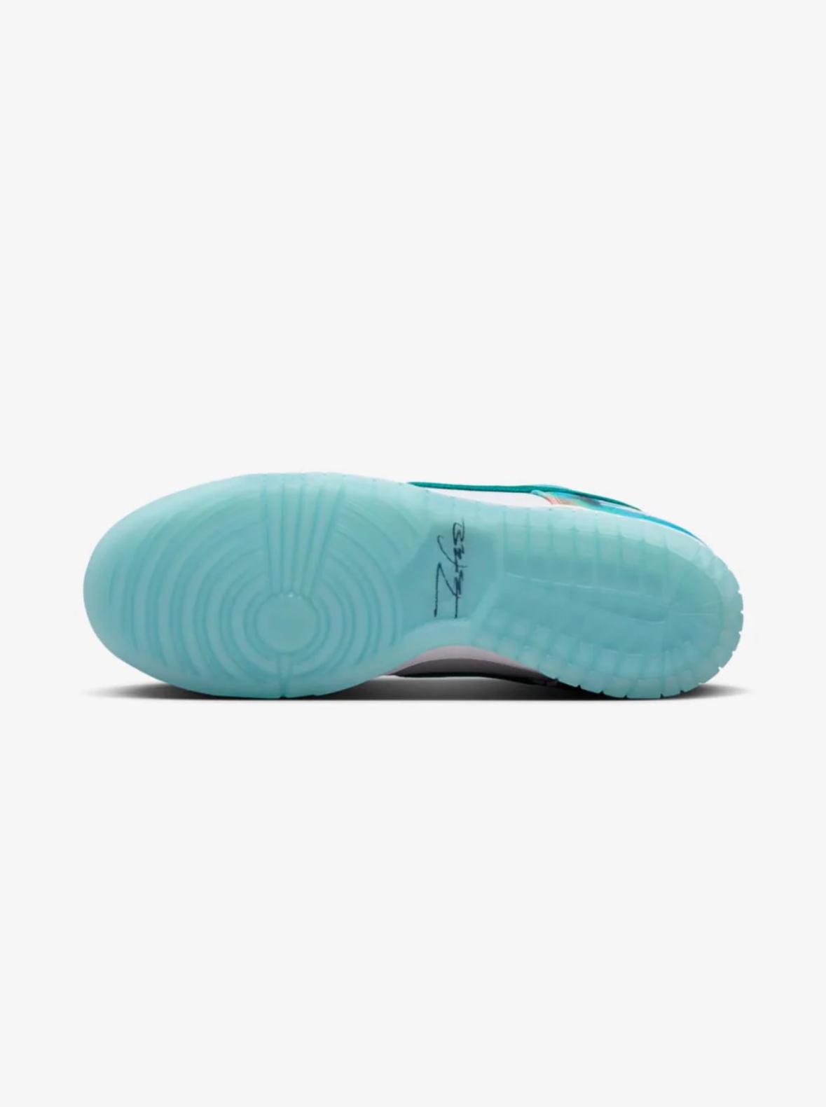 NIKE SB DUNK LOW FUTURA LABORATORIES BLEACHES AQUA