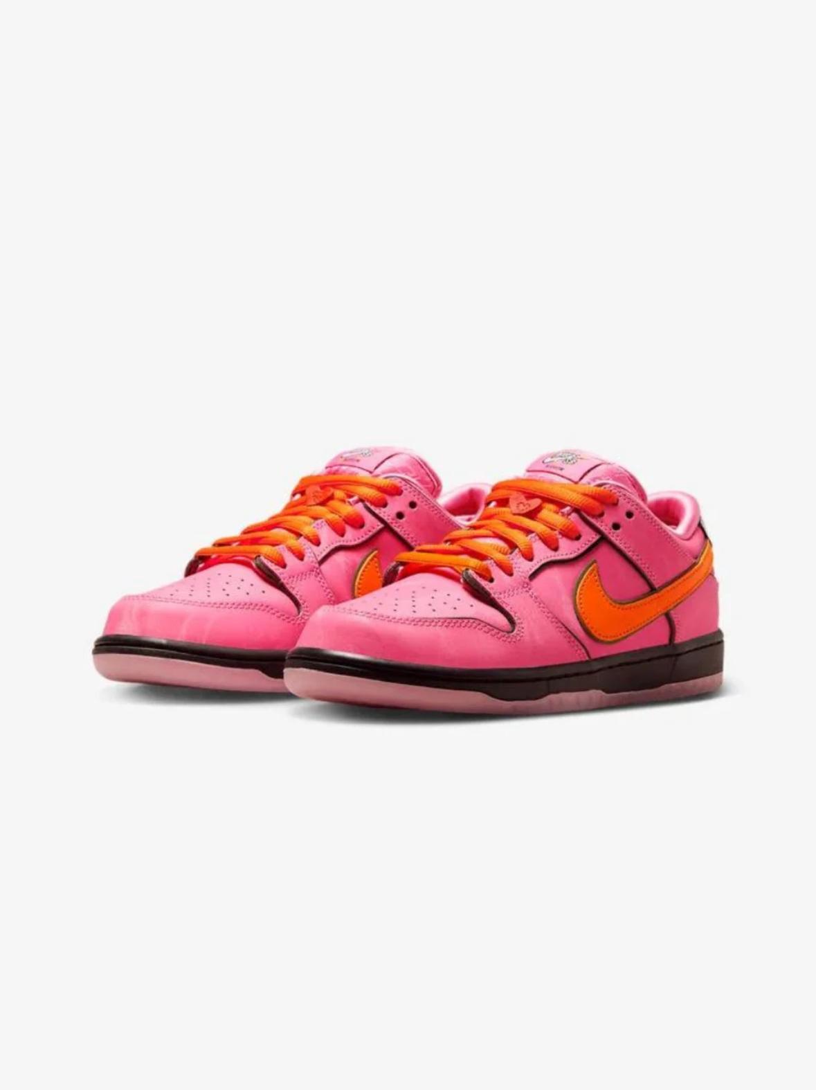 NIKE SB DUNK LOW THE POWERPUFF GIRLS BLOSSOM
