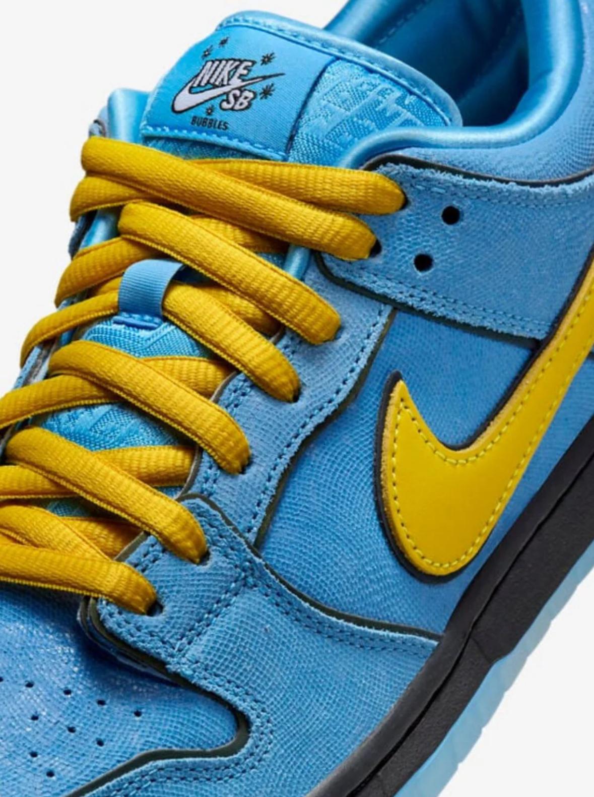 NIKE SB DUNK LOW THE POWERPUFF GIRLS BUBBLES