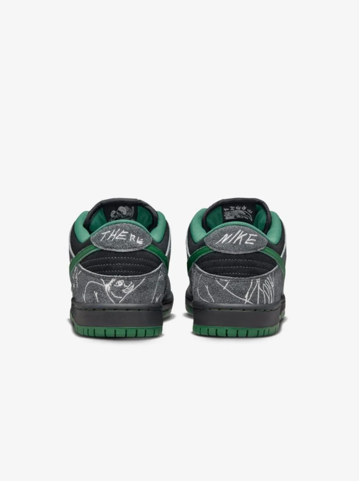 NIKE SB DUNK LOW PRO THERE SKATEBOARDS