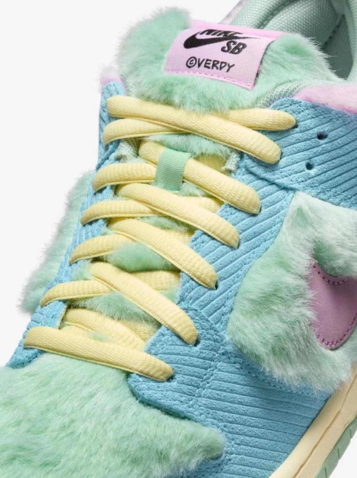 NIKE SB DUNK LOW VERDY VISTY