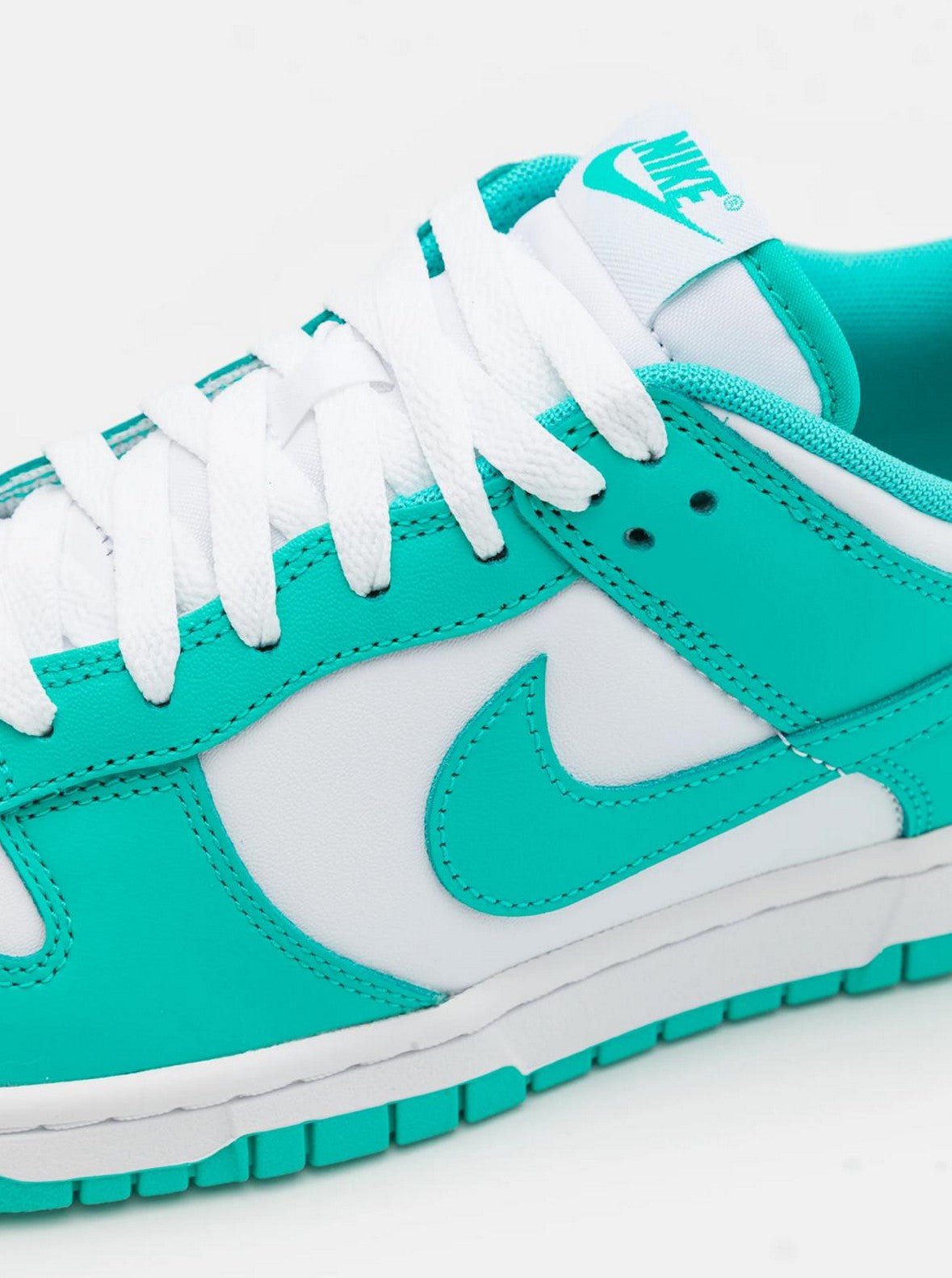 NIKE DUNK LOW CLEAR JADE