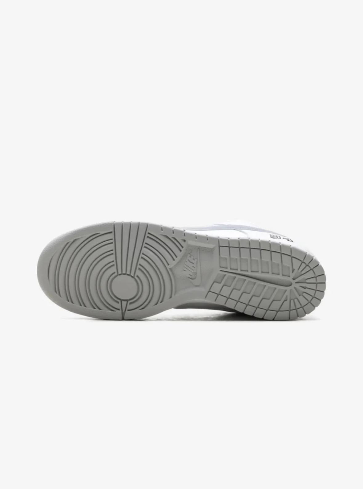 NIKE SB DUNK LOW SUPREME 94 WHITE METALLIC SILVER