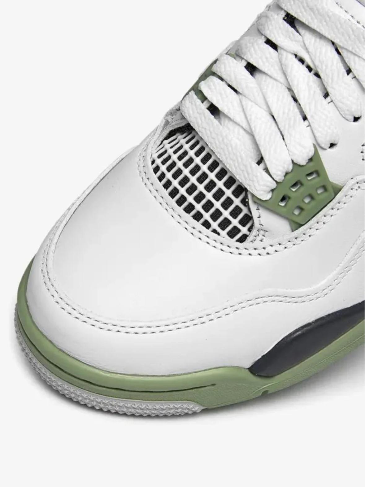 AIR JORDAN 4 RETRO SEAFOAM