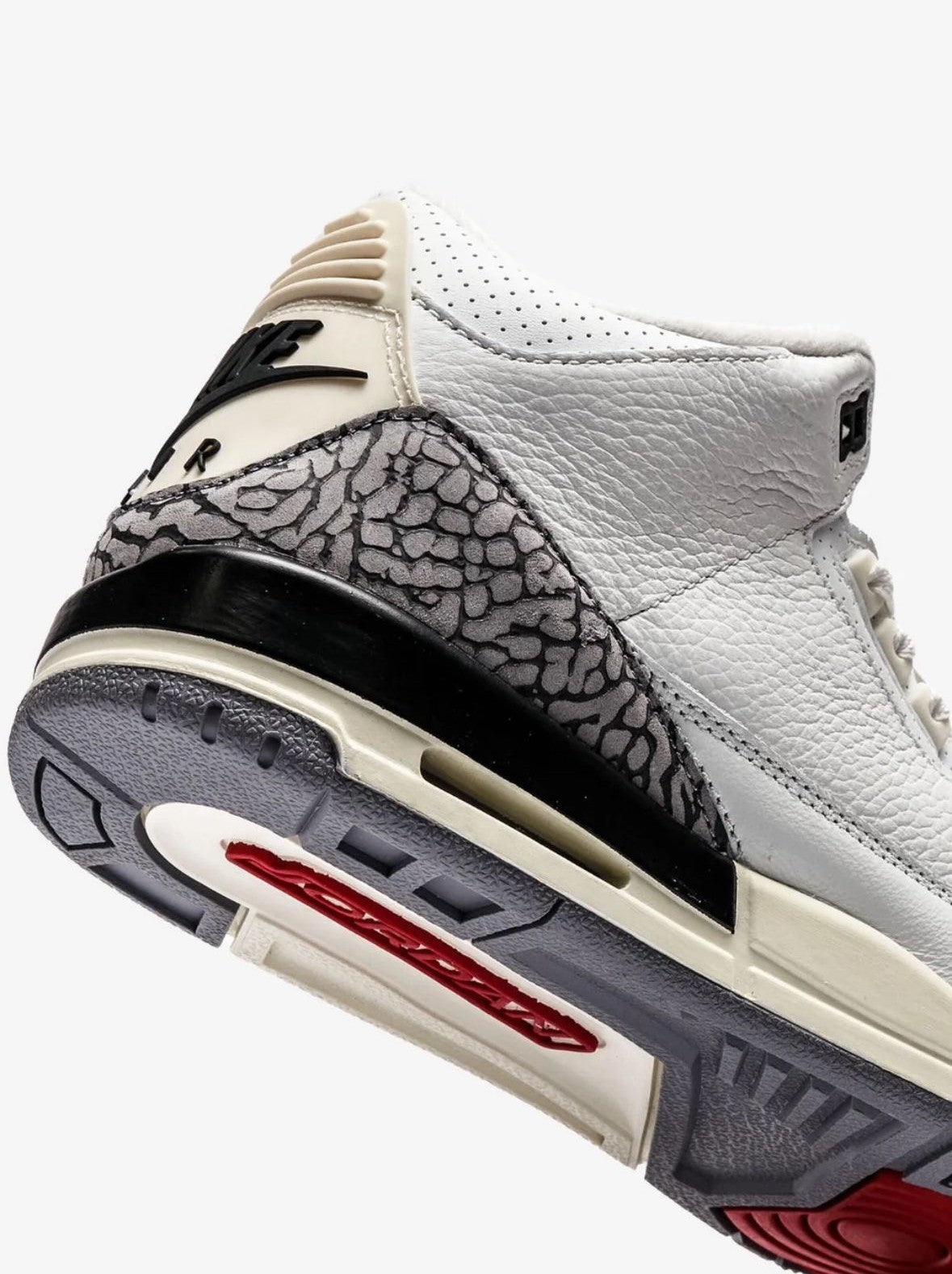 AIR JORDAN 3 RETRO WHITE CEMENT REIMAGINED