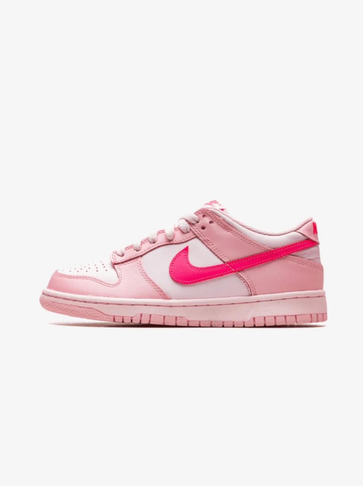 NIKE DUNK LOW TRIPLE PINK