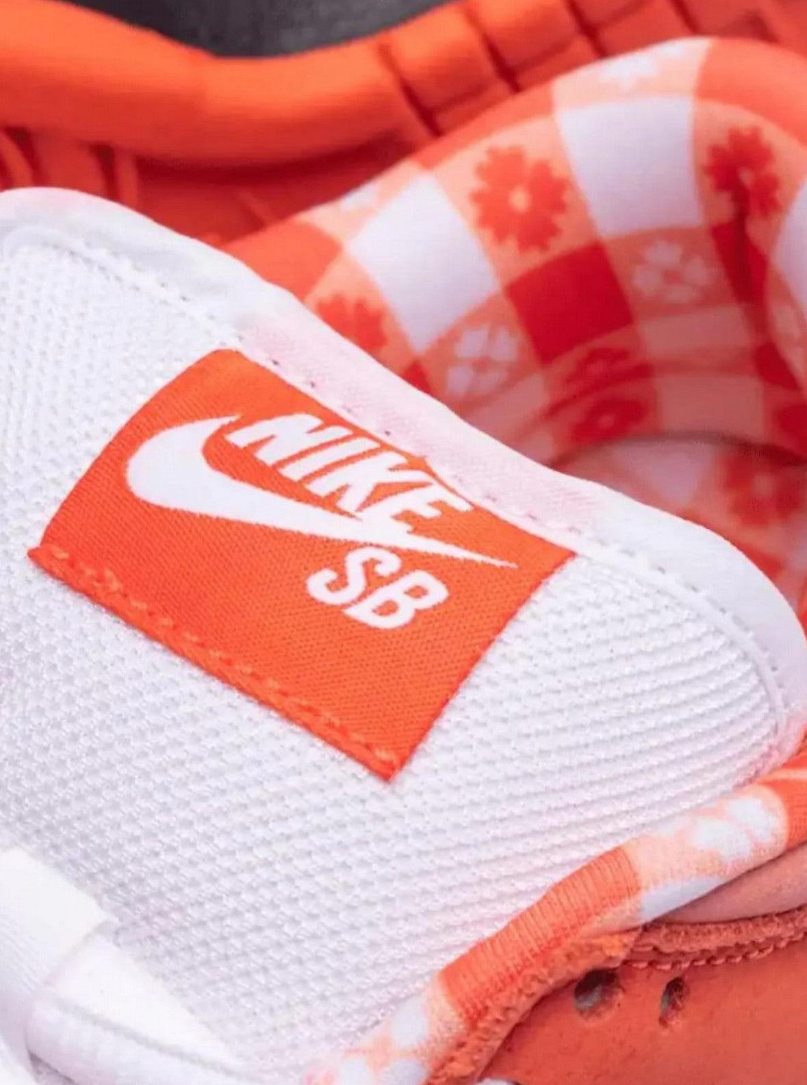 NIKE SB DUNK LOW CONCEPTS ORANGE LOBSTER