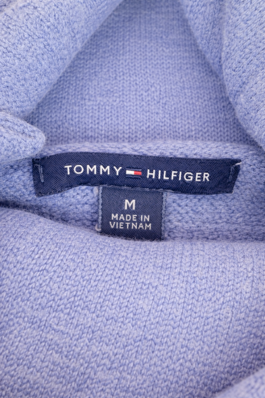 MAGLIONE TOMMY HILFIGER AZZURRO CON COLLO ALTO E LACCIO