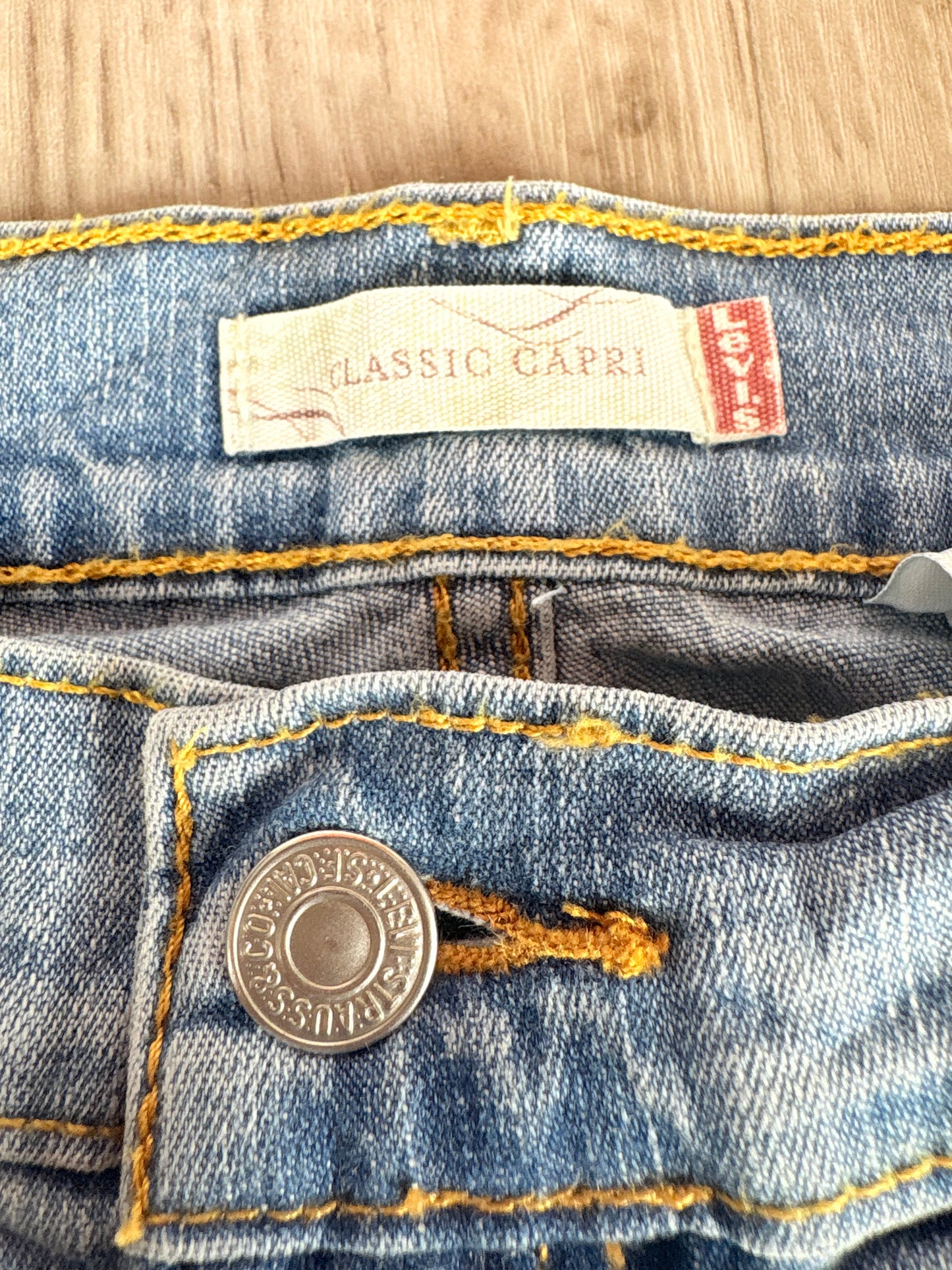 LEVI'S CLASSIC CAPRI JEANS DENIM CHIARO