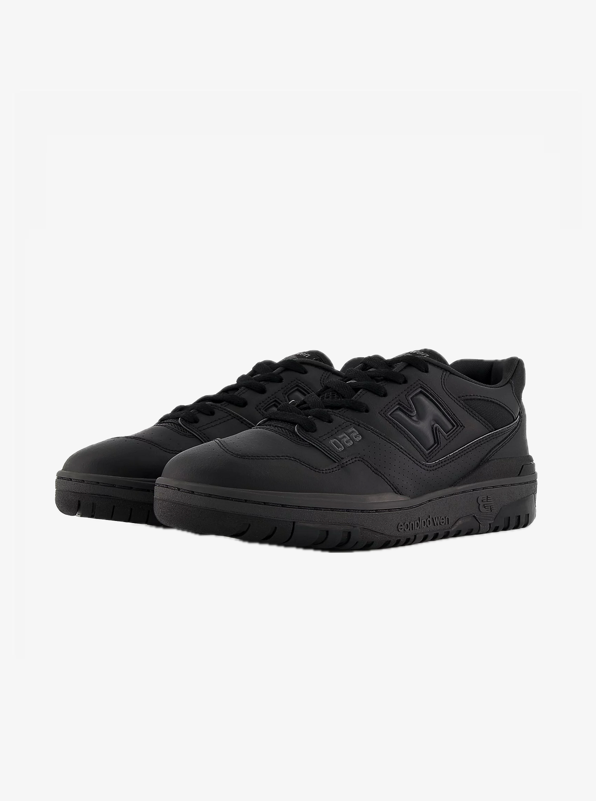 NEW BALANCE 550 TRIPLE BLACK