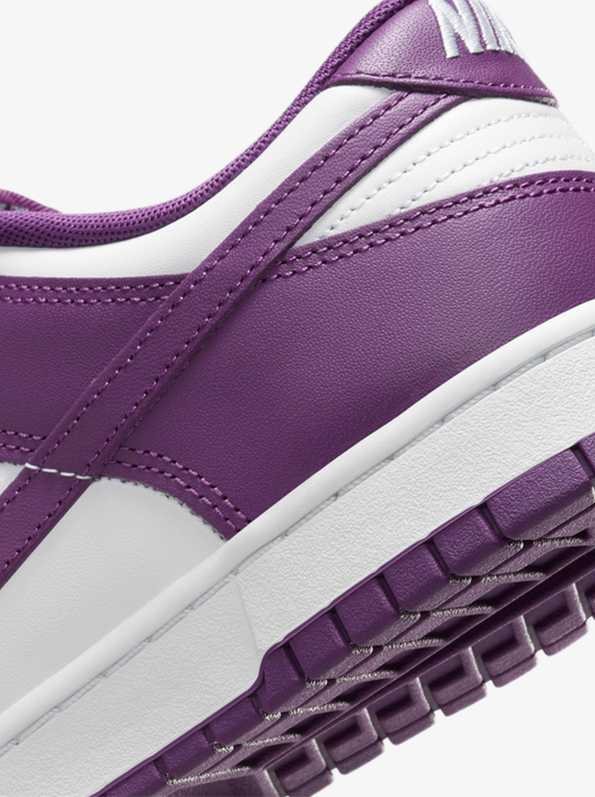 NIKE DUNK LOW WHITE VIOTECH