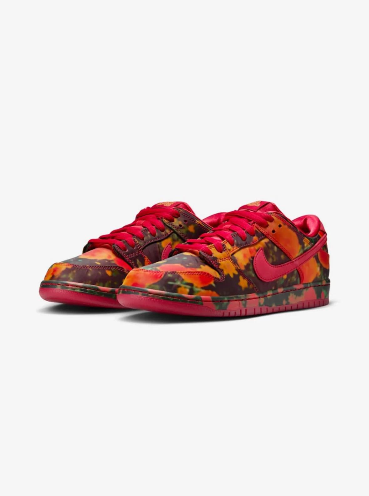 NIKE SB DUNK LOW THE WIZARD OF OZ POPPY FIELD