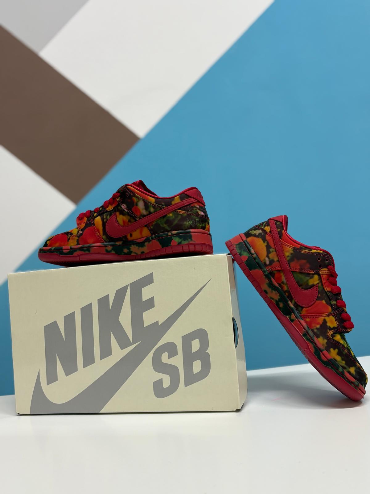 NIKE SB DUNK LOW THE WIZARD OF OZ POPPY FIELD (Offerta Lampo)