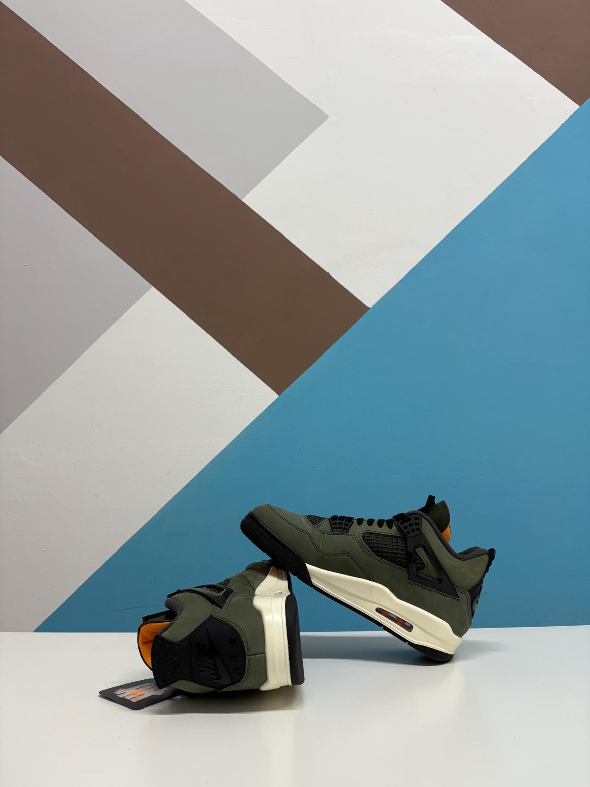 AIR JORDAN 4 RETRO OG SP UNDEFEATED (2025) (Offerta Lampo)